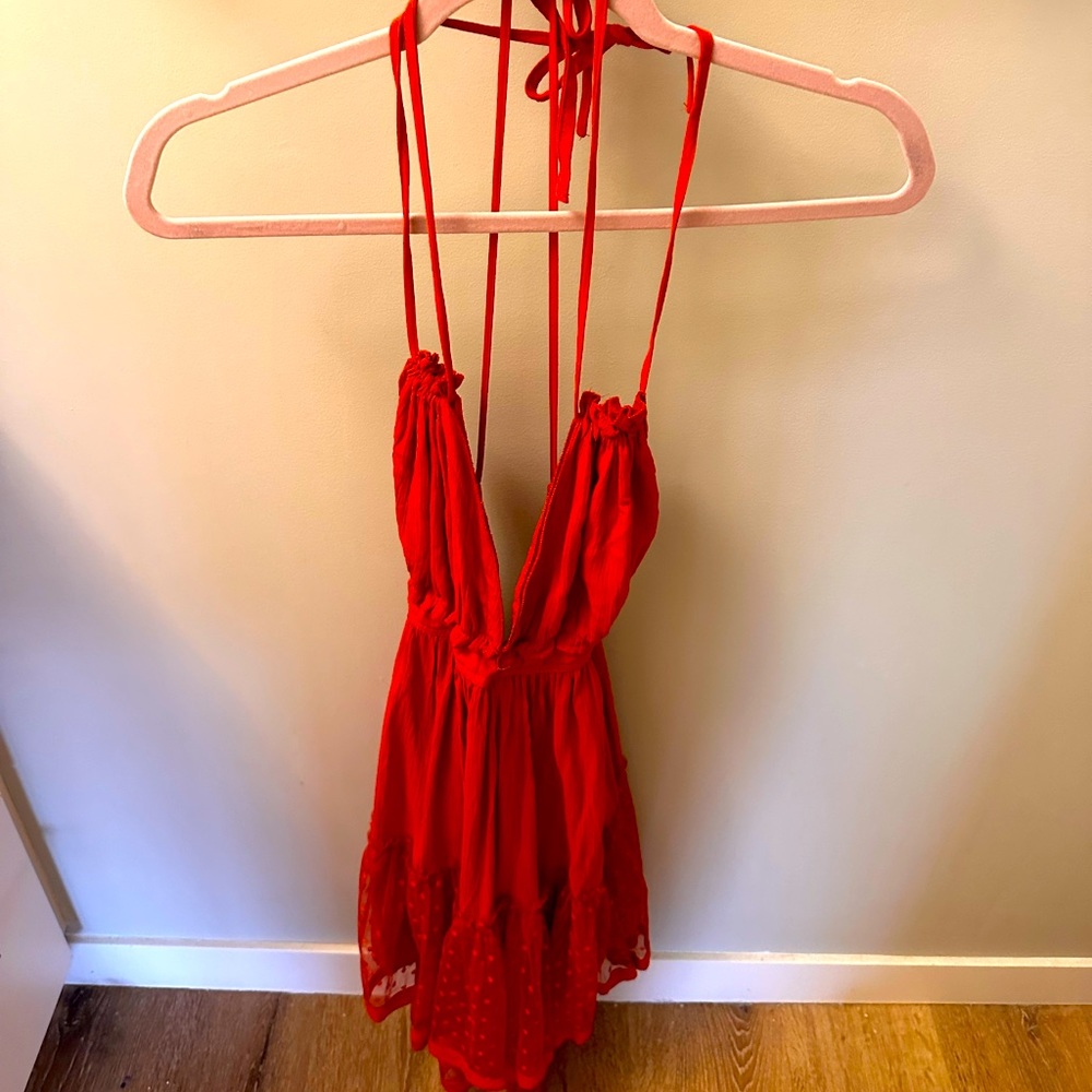 GORGEOUS BACKLESS  DRESS